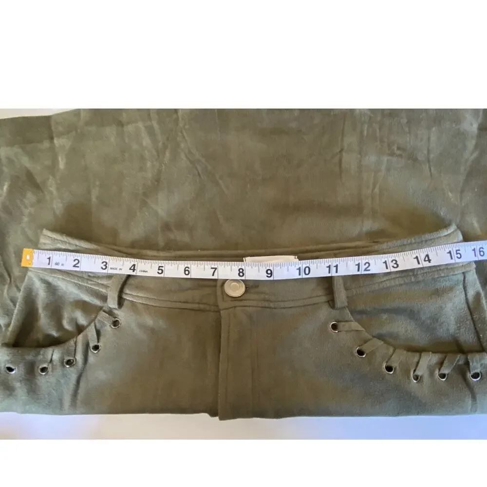 Dee Dee Mossy Light Green Faux Suede Mini Skirt Women's Size Medium